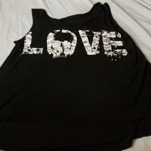 Black love skull tank